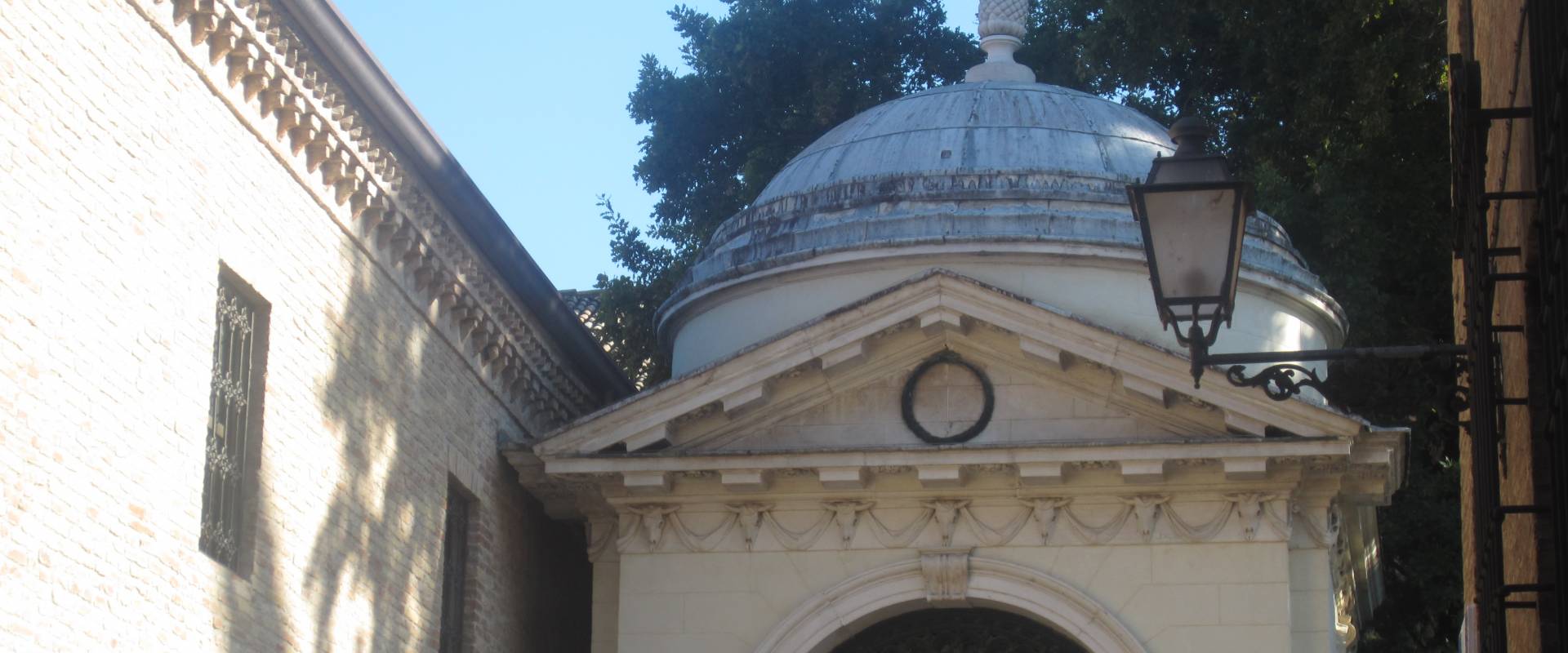 Tomba di Dante Alighieri - Ravenna foto di Ebe94